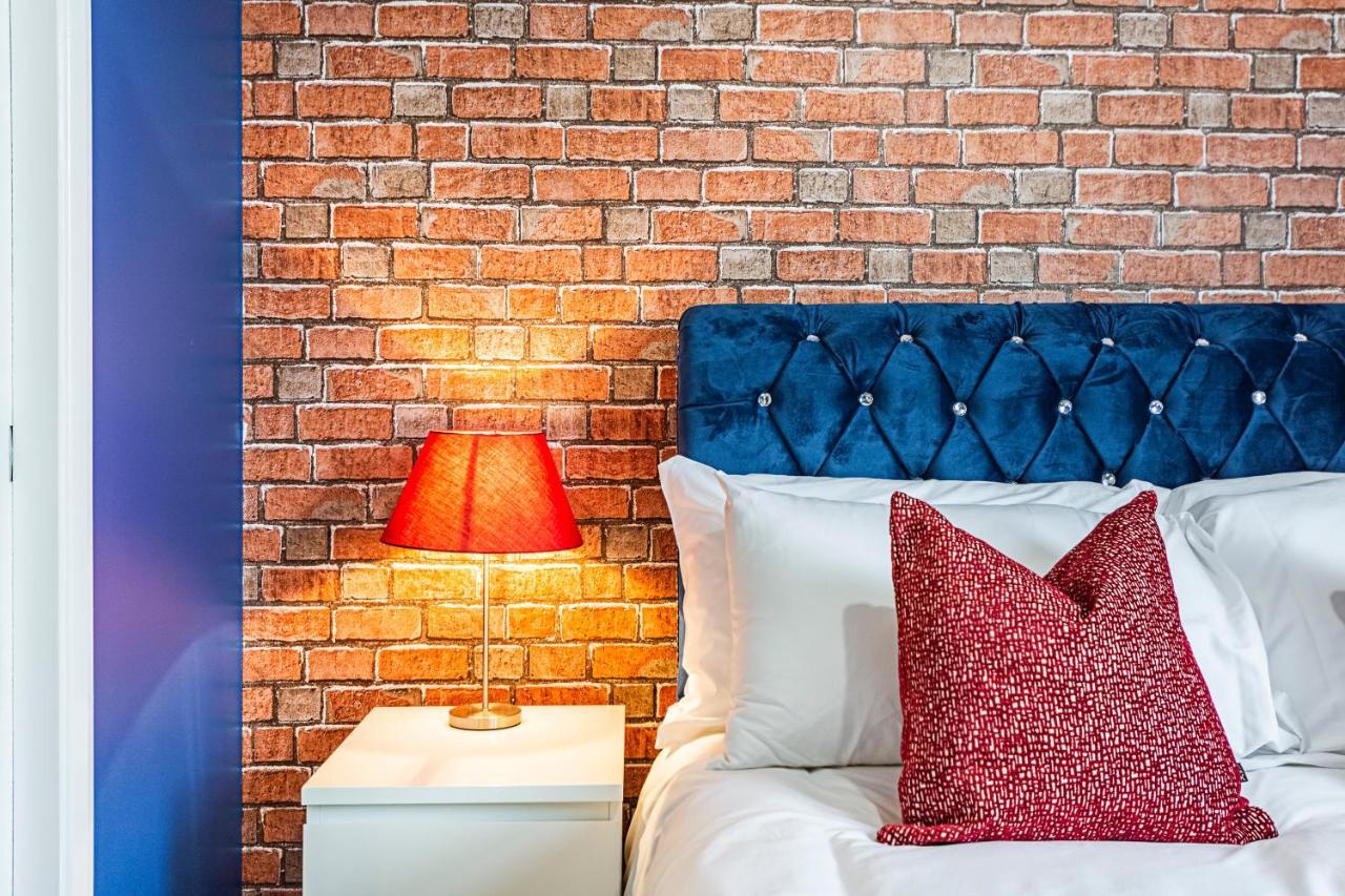 Cozy And Charming Flat: Minutes From Everything! Londen Buitenkant foto